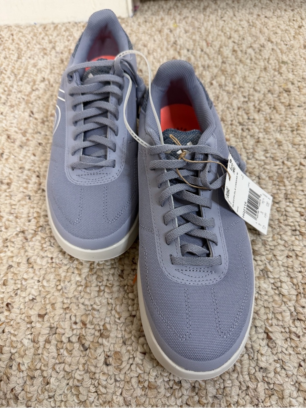 Adidas Men's Athletic Lace-Up Sneakers in Light Gray 7.5 New with tag